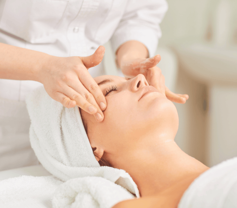 Esthetician School Fort Myers | Best Esthetician School in Florida | Esthetician School in Florida | Best Esthetician Schools Near Me | Esthetician Program Near Me