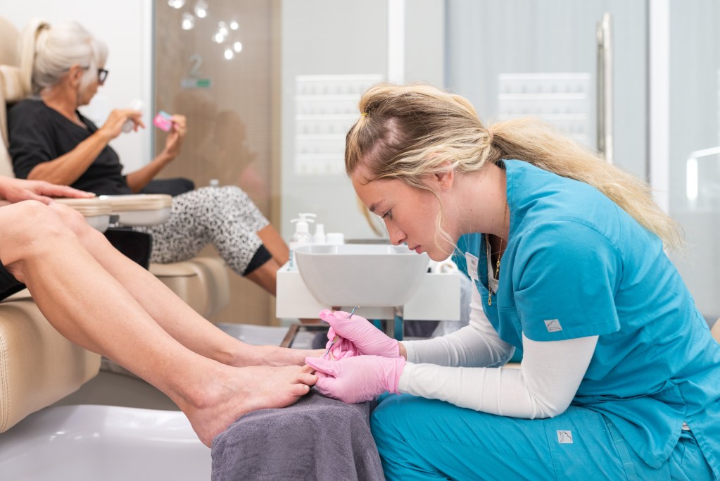 Institute For Medical Aesthetics And Laser | Medical Aesthetics Training Florida | Laser Hair Removal Training in Florida | Massage School | Beauty School in Fort Myers